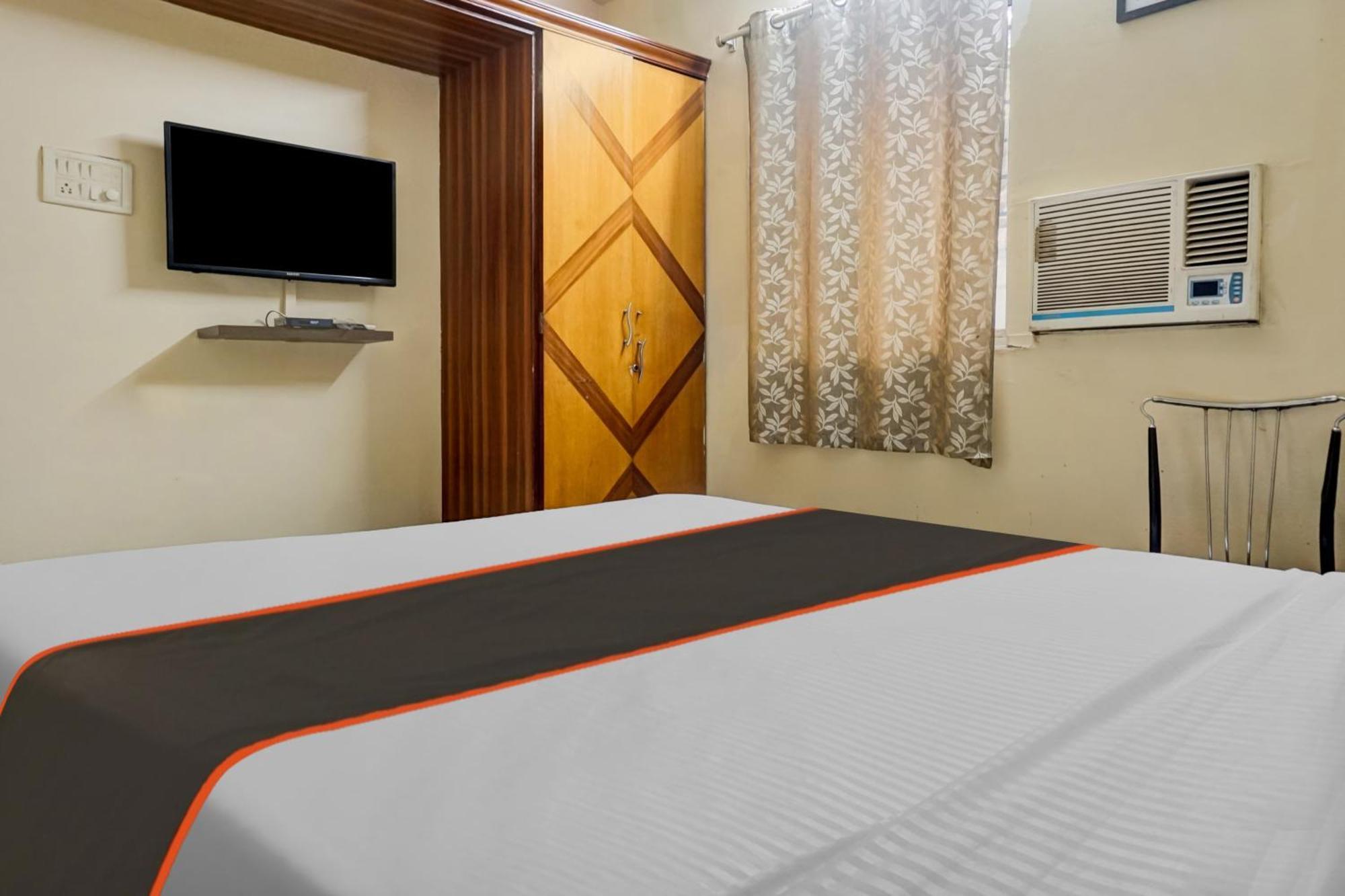 Hotel Galaxy Residency Kalyani Nagar Púna Kültér fotó