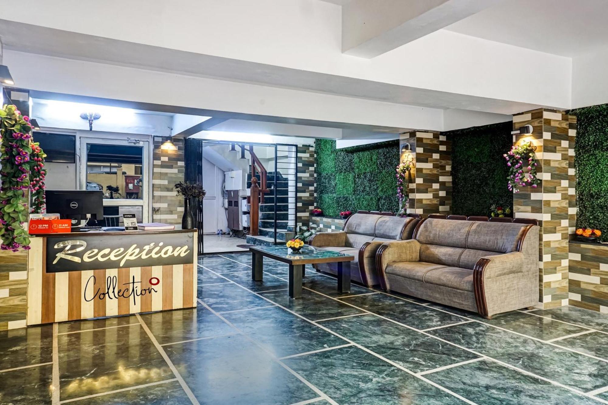 Hotel Galaxy Residency Kalyani Nagar Púna Kültér fotó