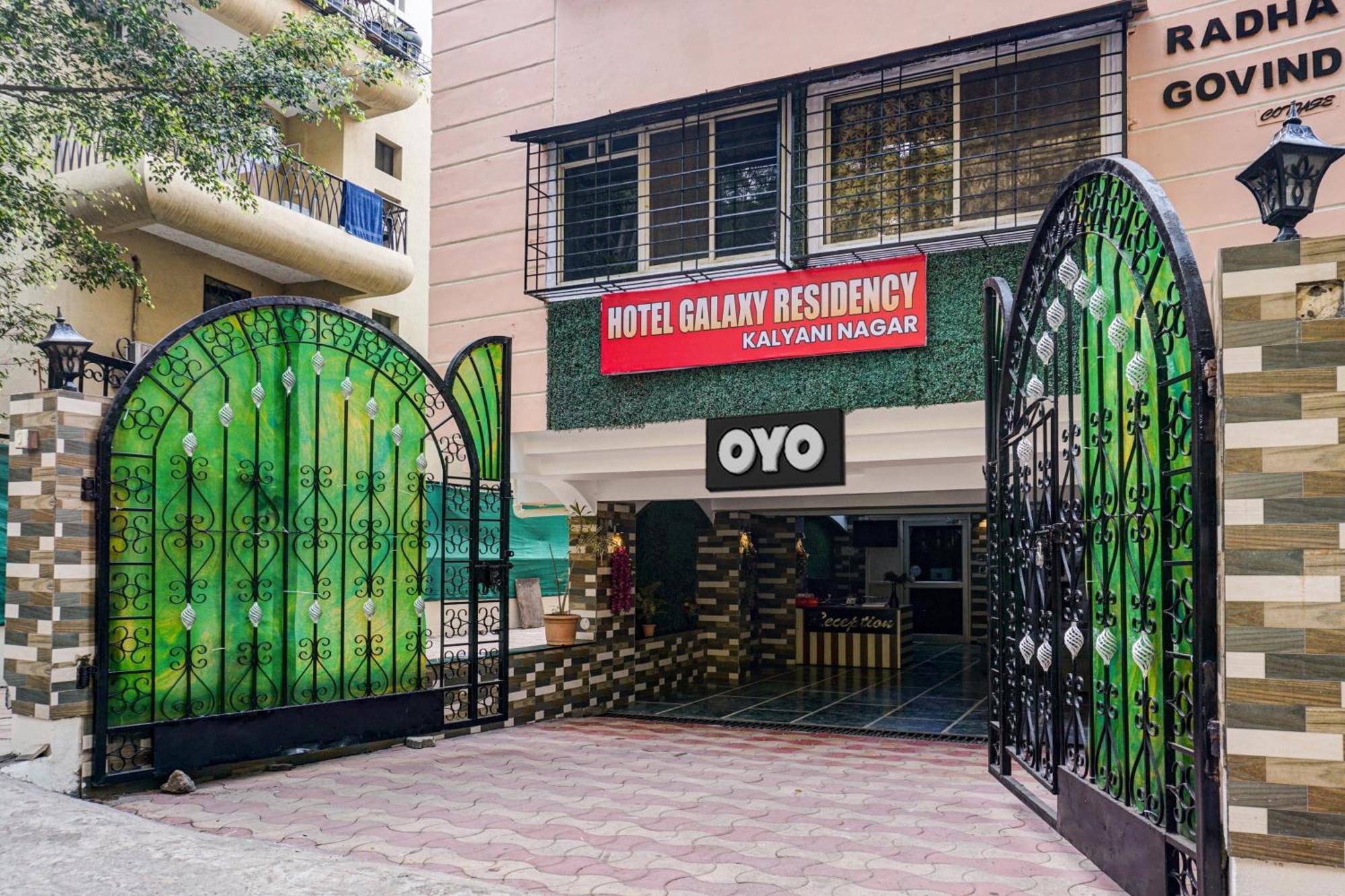 Hotel Galaxy Residency Kalyani Nagar Púna Kültér fotó